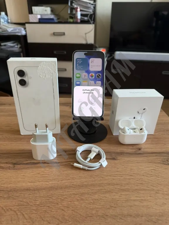 Телефон iPhone 16 128