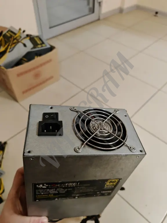 Блок питания LX1800W 80 plus