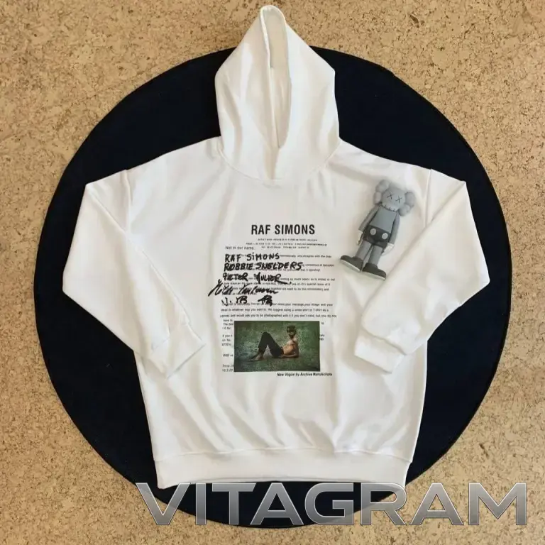 • Худи RAF SIMONS