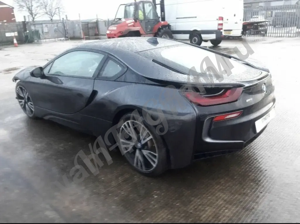 БМВ Ай 8 в разбор