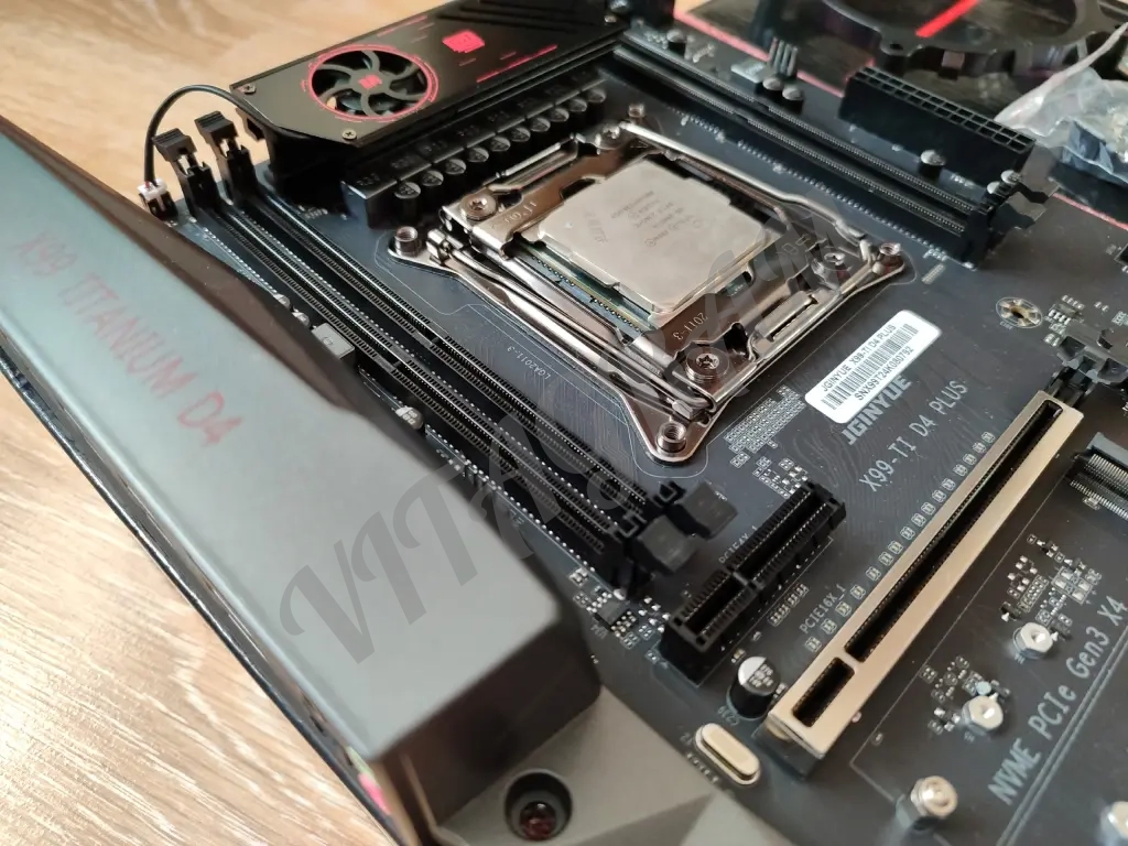 Koмплeкт мaтepинкa, Xеоn 2690 v4 14/28, 16Гб