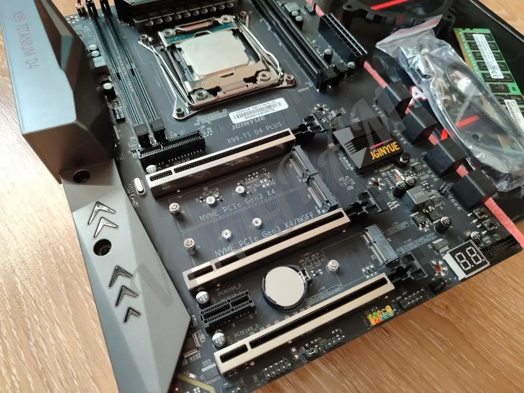 Koмплeкт мaтepинкa, Xеоn 2690 v4 14/28, 16Гб