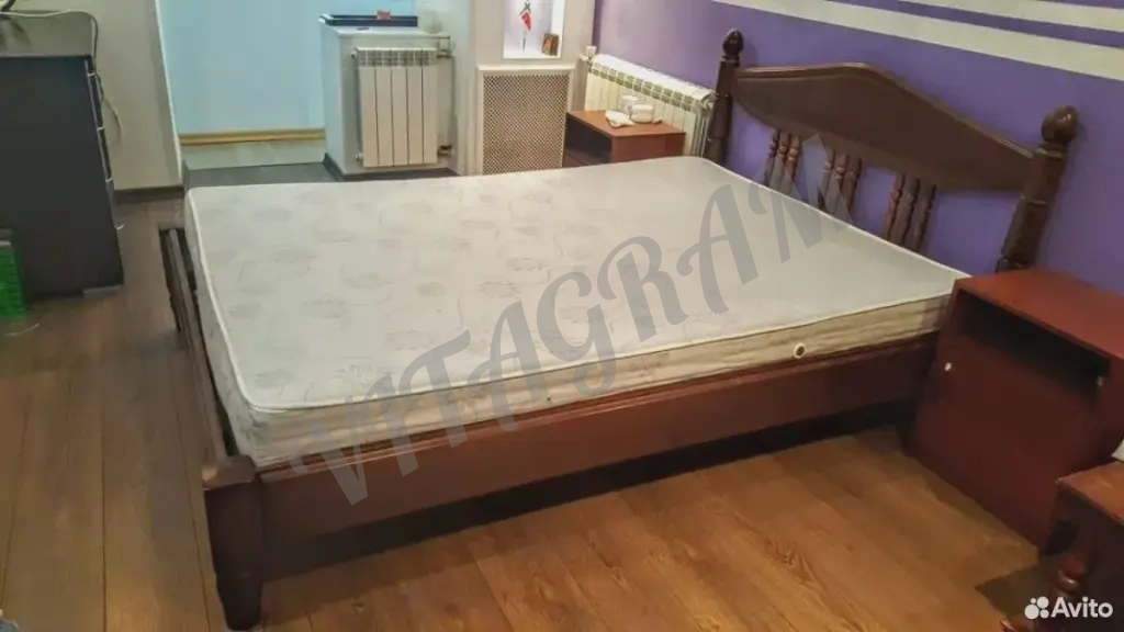 Кровать двуспальная из массива