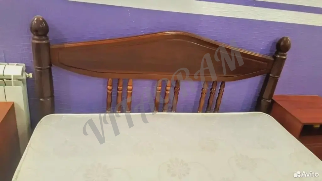 Кровать двуспальная из массива