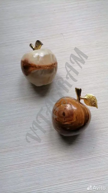 Яблоко из оникса