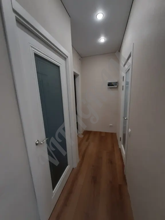 Установка межкомнатных дверей