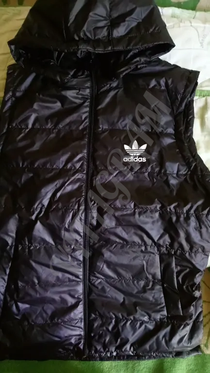 Adidas, Puma. Жилеты с отстёгивающимся капюшоном