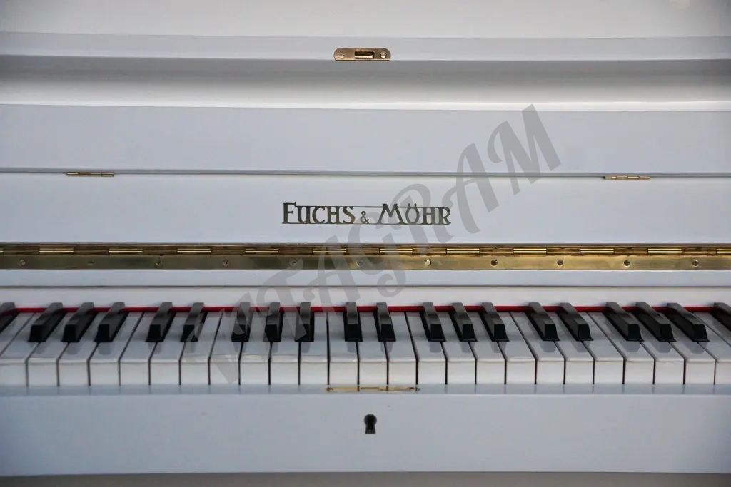 Пианино Fuchs Mohr после реставрации