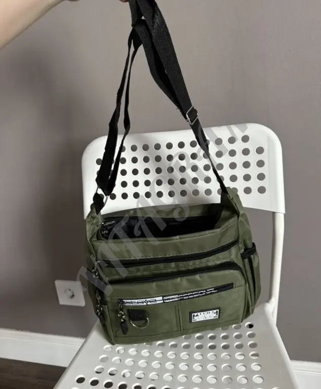 Сумка мужская через плечо зеленая новая