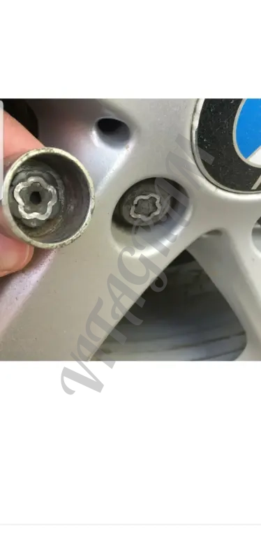 Вырезание секреток и поврежденных гаек с колес автомобилей