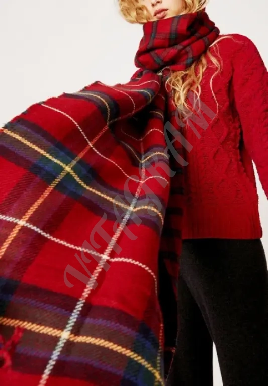 Плед палантин красный в клетку от Oysho