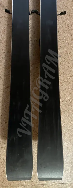 Горные лыжи Salomon