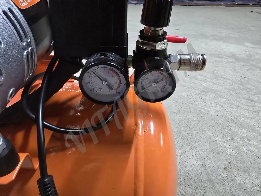 Компрессор воздушный 50 литров безмасляный