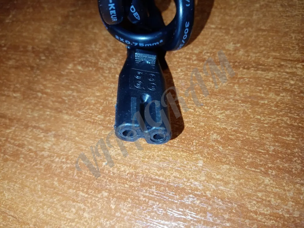 Кабель питания телевизора