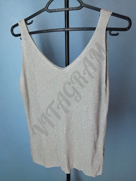 Топ-майка со стразами