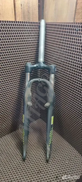 Вилка для велосипеда 24 Sr Suntour