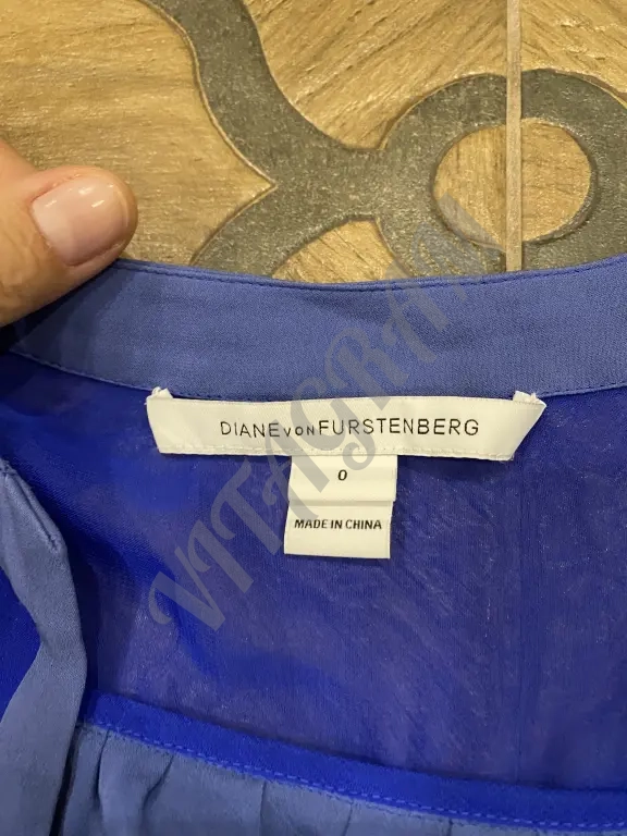 Шелковая рубашка Diana von furstenberg оригинал