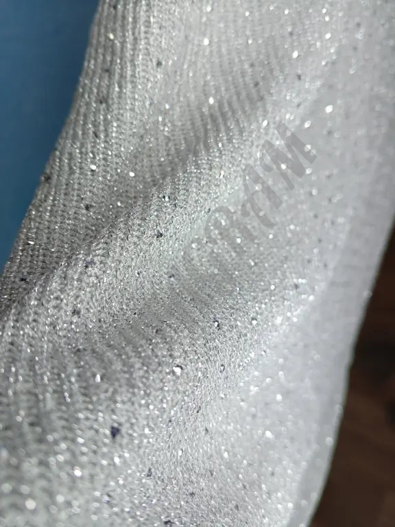 Топ-майка со стразами