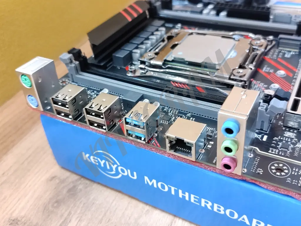 Комплект материнка + Xeon 1620 v3 4/6 3,5ГГц