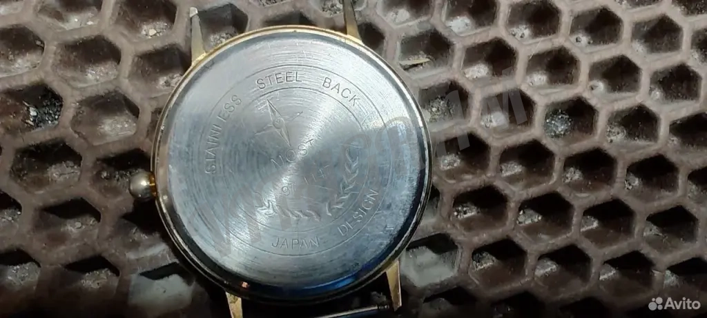 Часы кварцевые Most