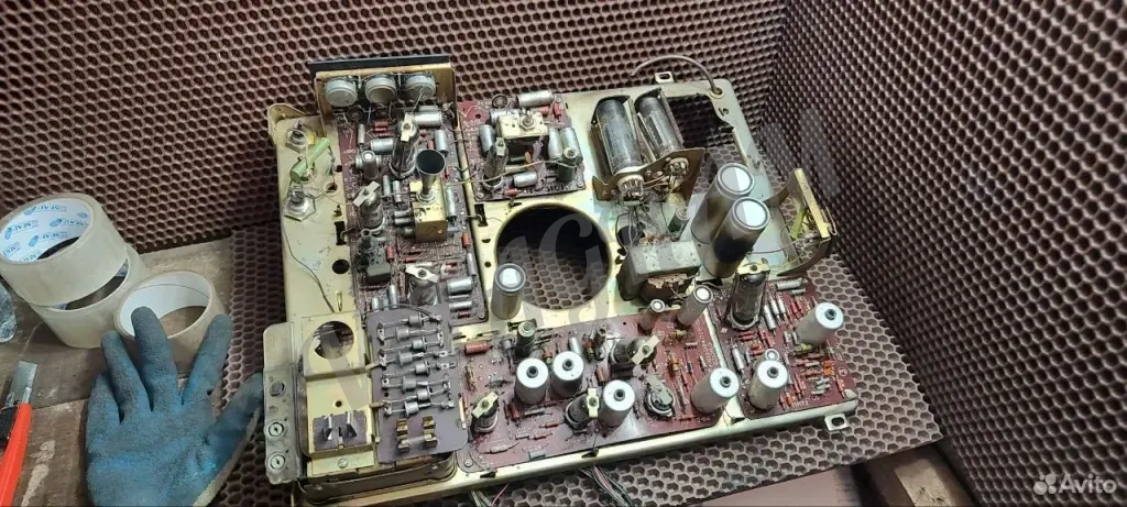 Запчасти от телевизора Рекорд-345