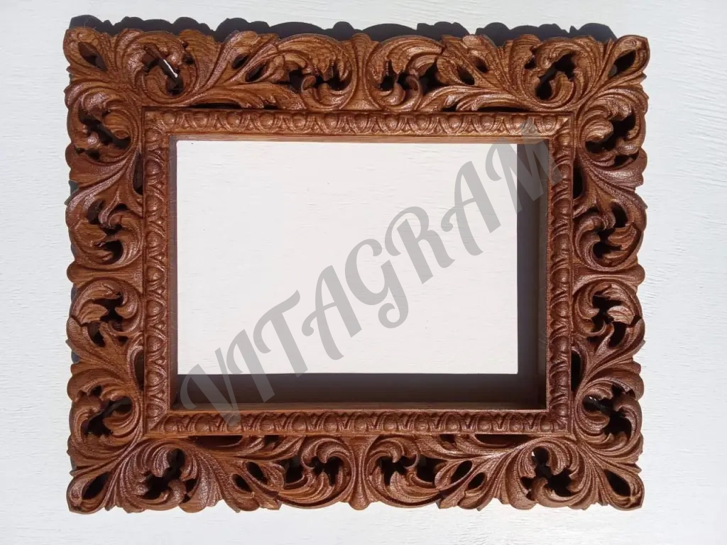 Резная рамка из дуба "Прага"