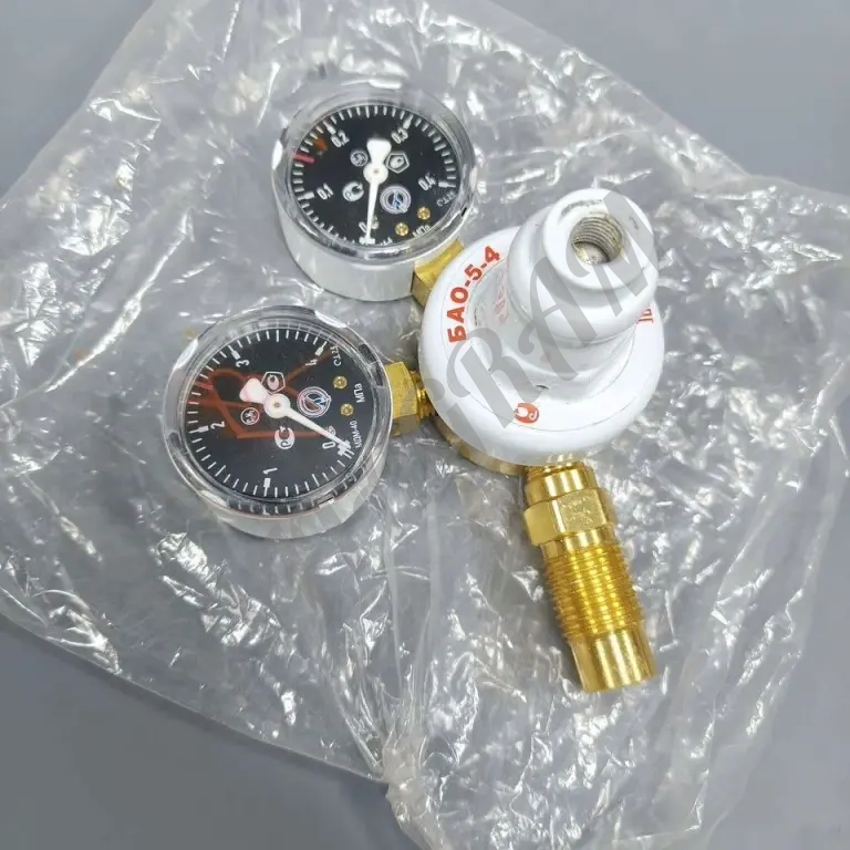 Редукторы / Манометр