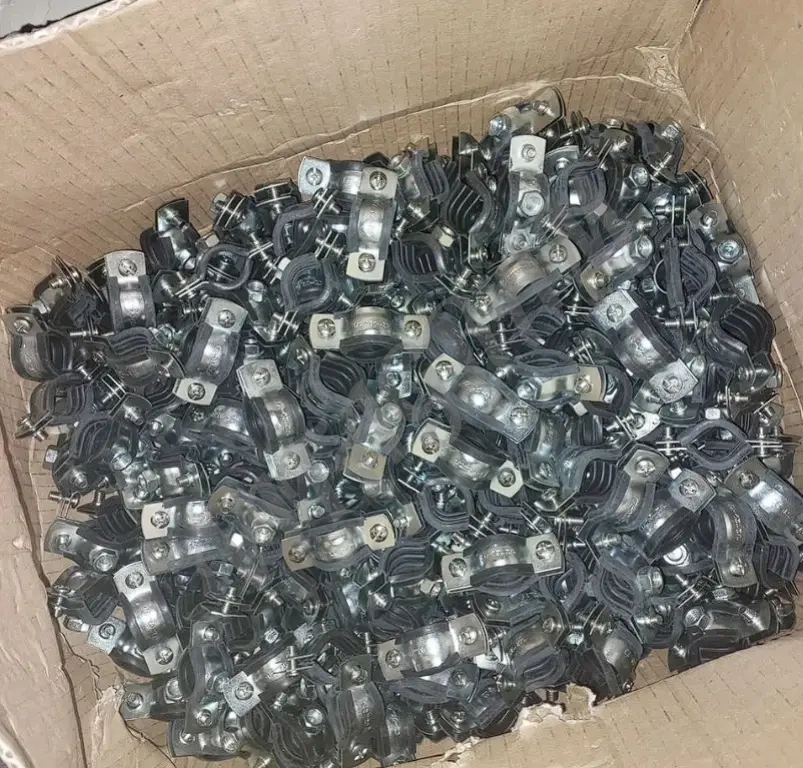 Хомут сантехнический 1/2 (20 / 23мм)