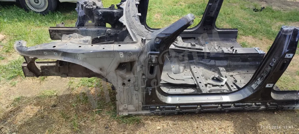 Четверть передняя BMW 5 F10