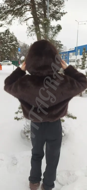 Шуба из искусственного меха