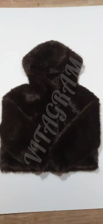 Шуба из искусственного меха