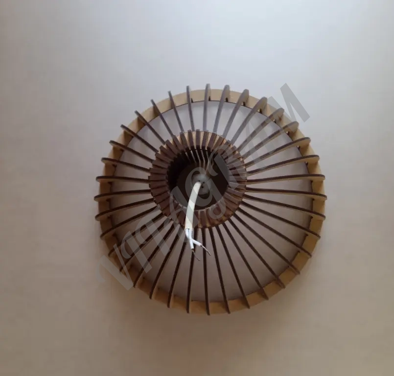 Люстра из дерева