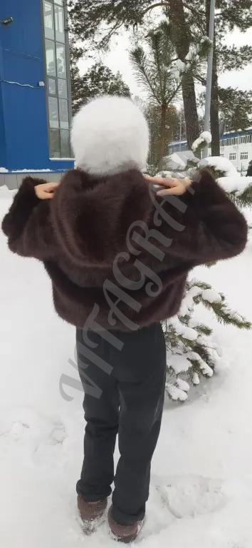 Шуба из искусственного меха