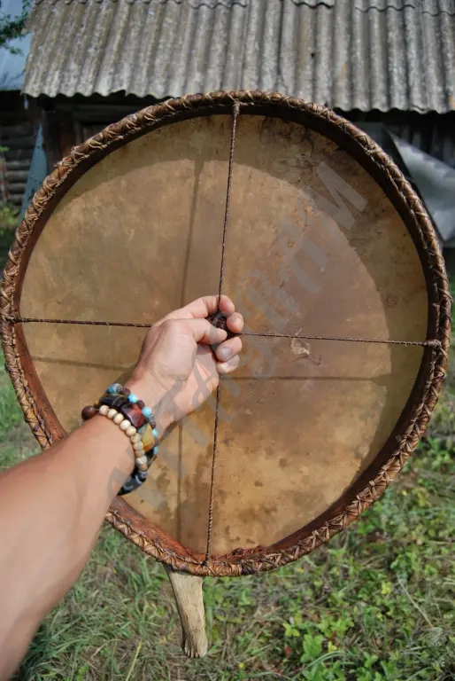 Обучение игре на бубне. Камлание, вхождение в транс