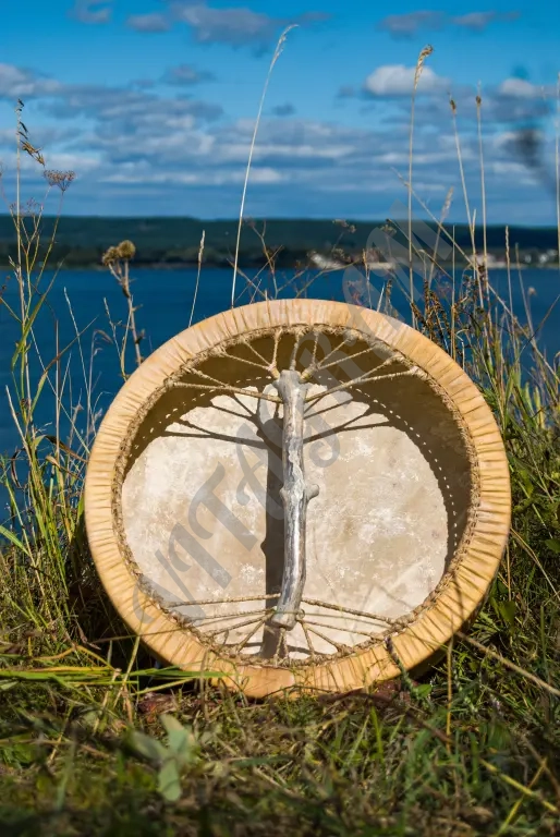 Обучение игре на бубне. Камлание, вхождение в транс