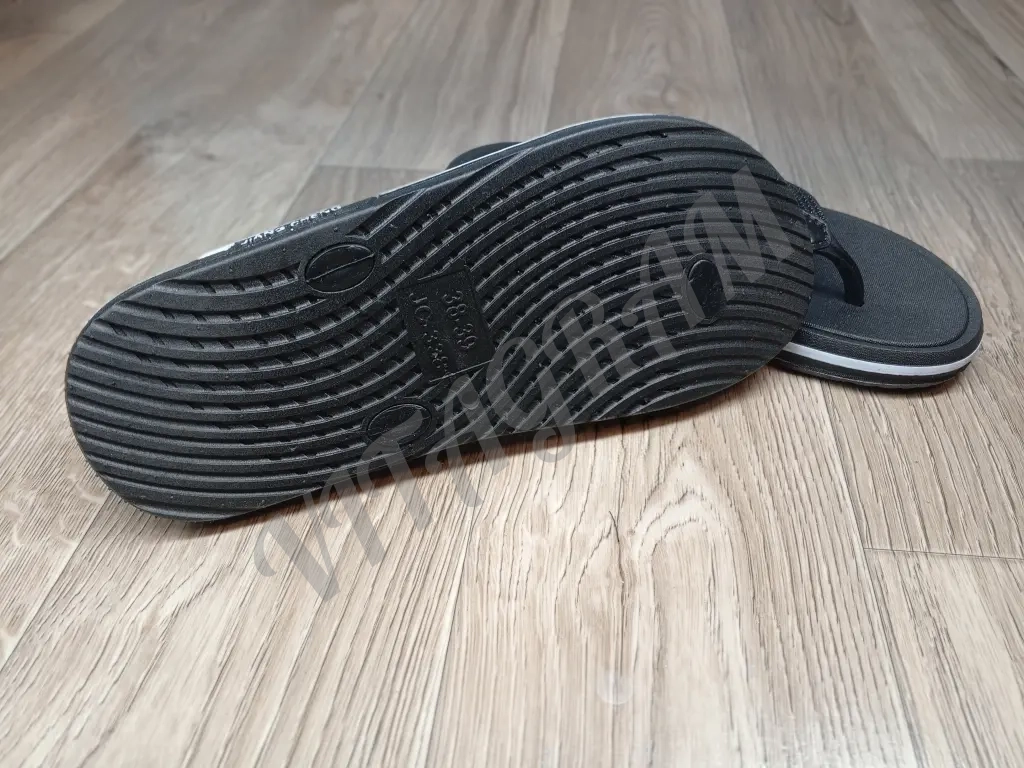 Сланцы мужские новые