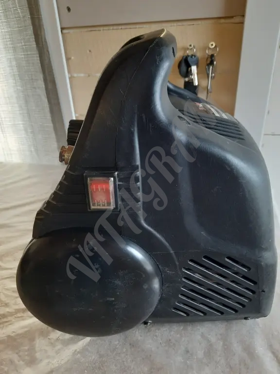 Компрессор воздушный безмасляный