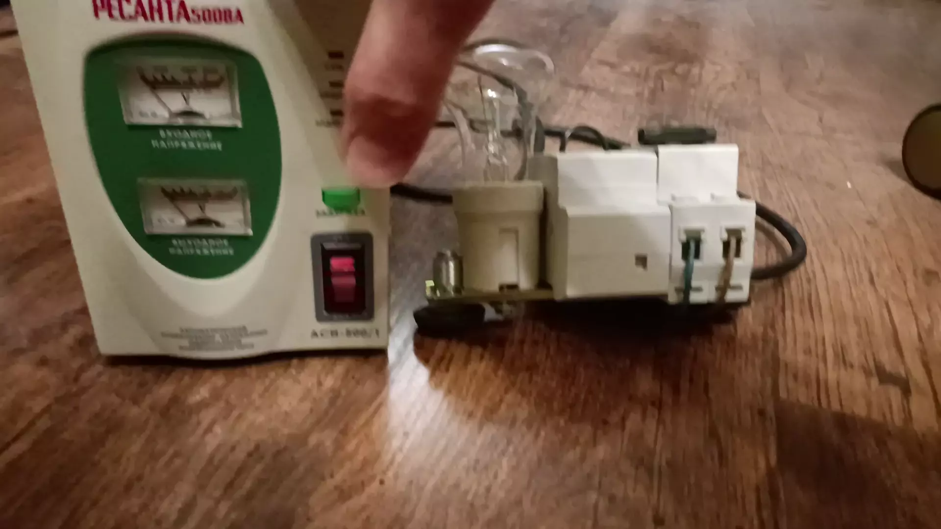 Стабилизатор Ресанта АСН-500/1