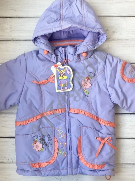 Новый демисезонный костюм для девочки 104