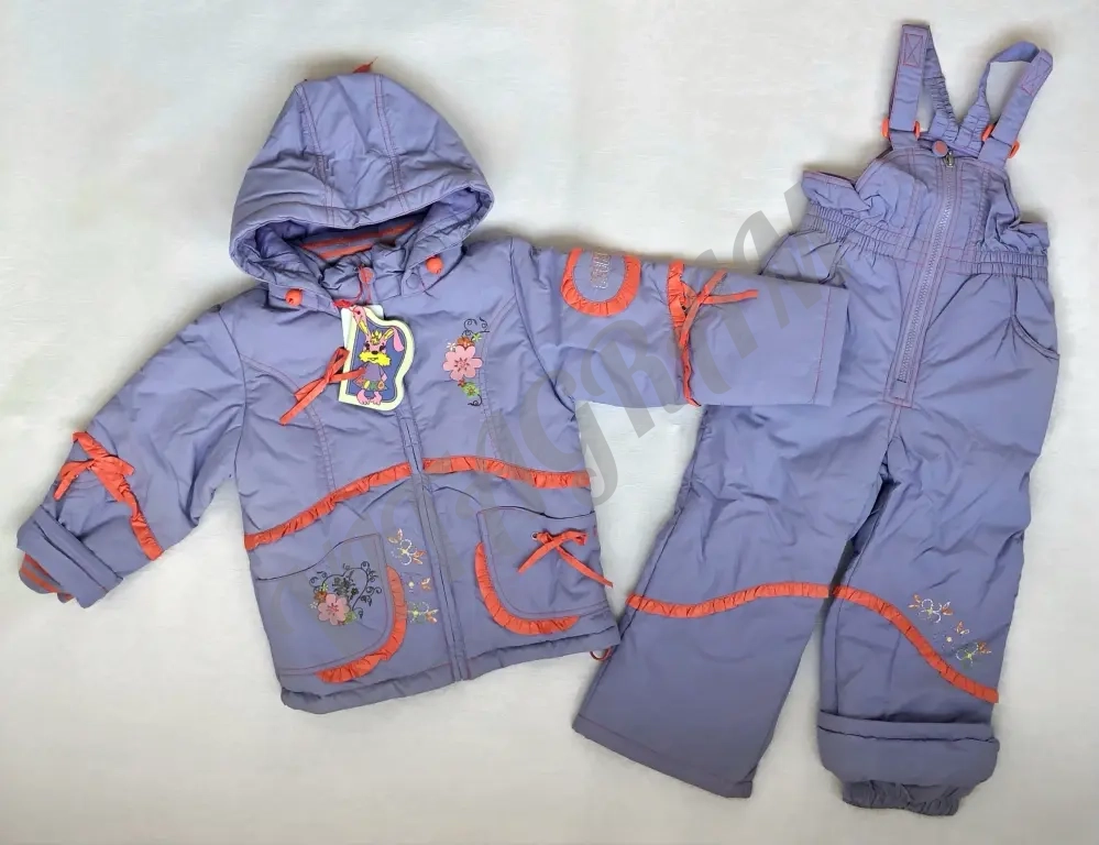 Новый демисезонный костюм для девочки 104