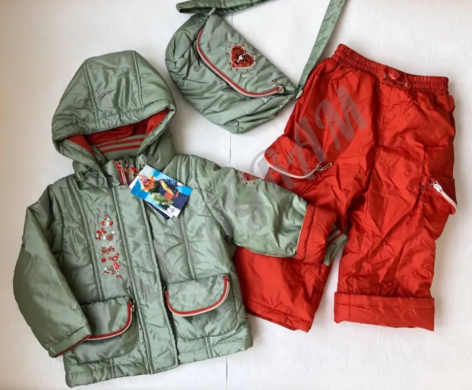 Демисезонный костюм для девочки Новый 86