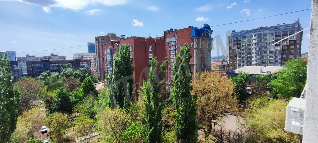 2 комнатная квартира в центре Донецка