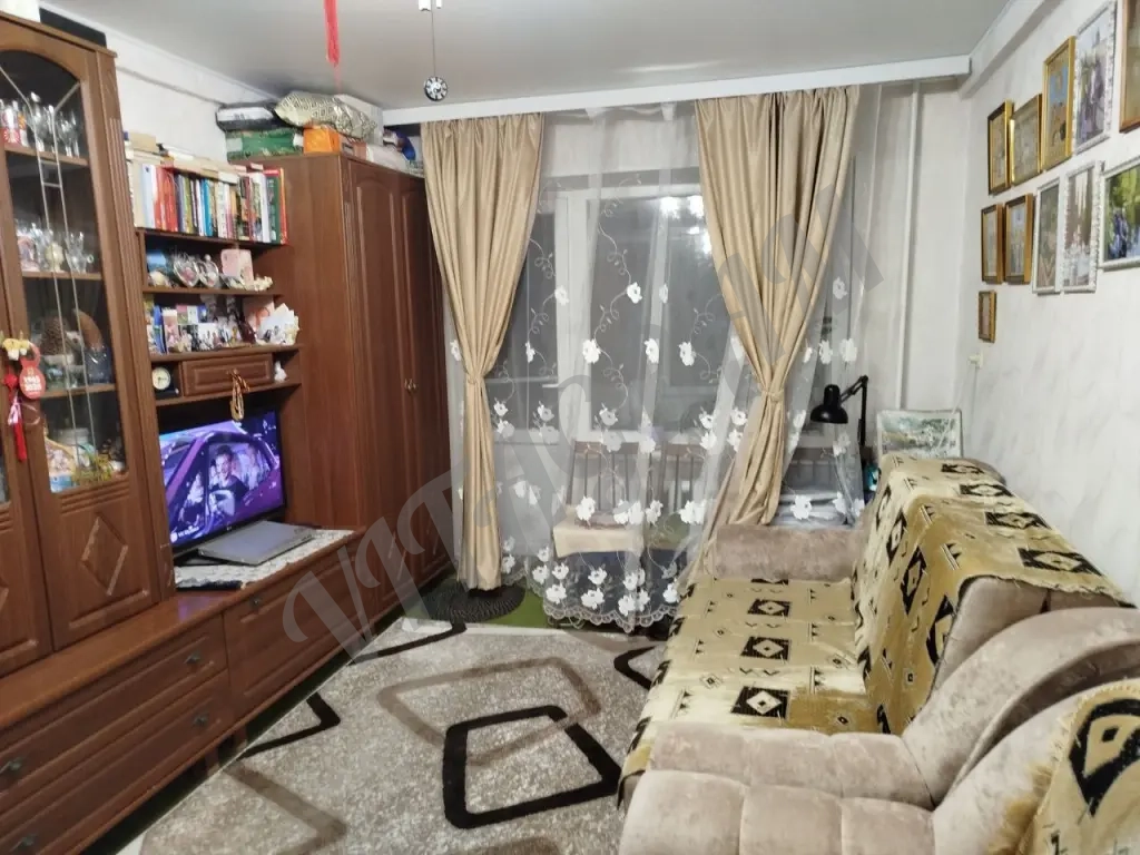 3 комнатная квартира на Калининском рынке