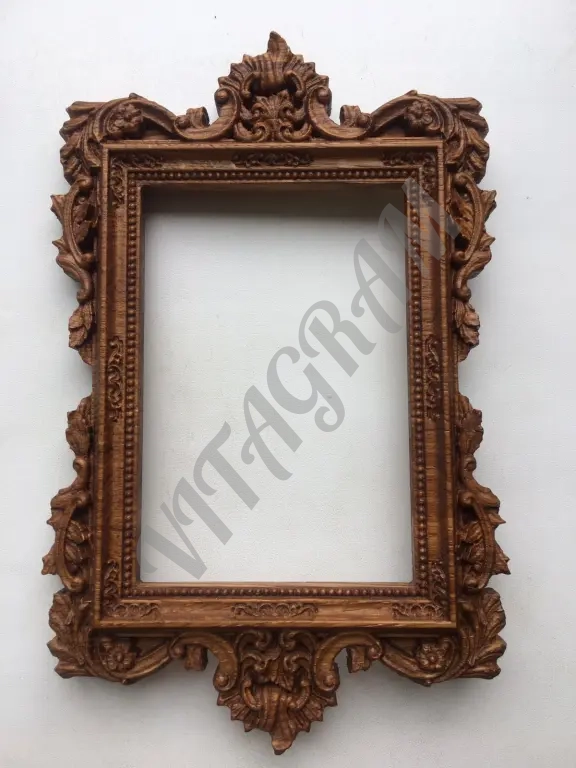 Резная фоторамка из дуба