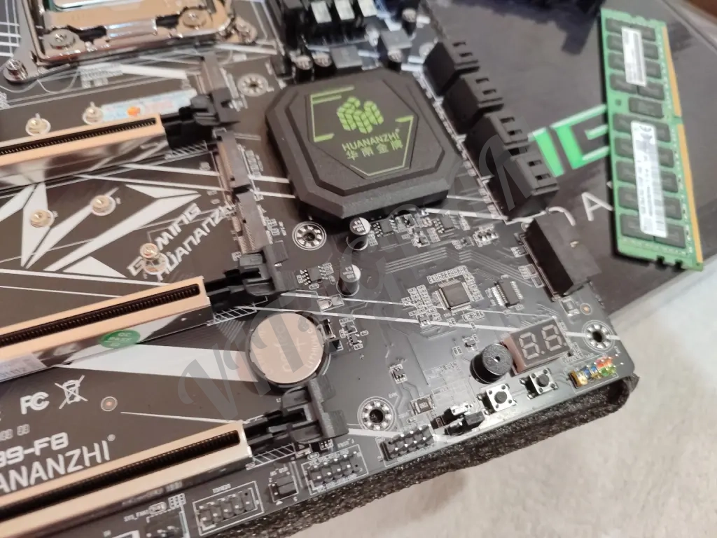 Koмплeкт мaтepинкa, Xеоn 2673 v4 20/40, 16Гб