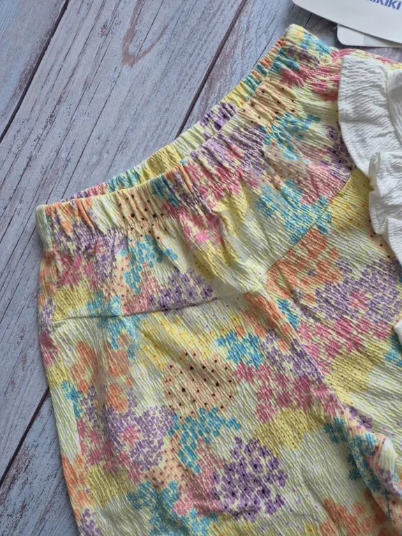 Летний костюм Lc Waikiki для девочки 116/122см.