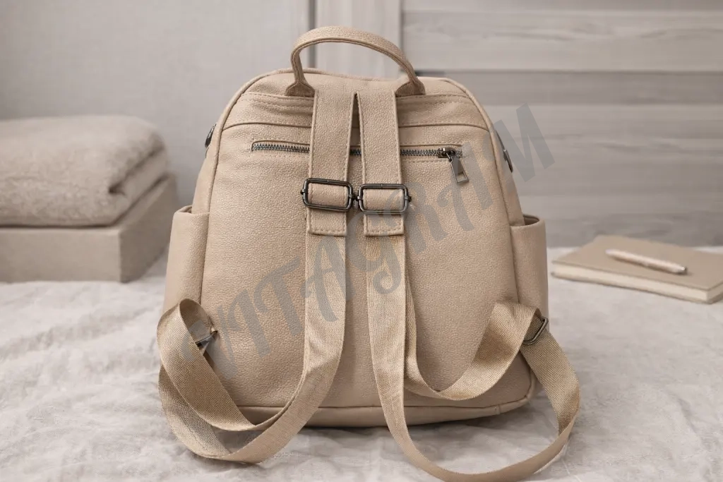 Женская бежевая сумка рюкзак