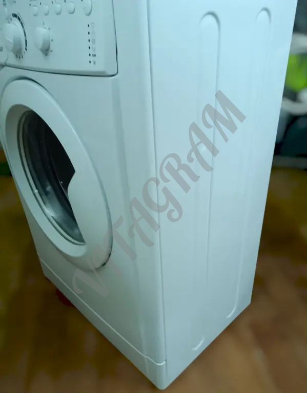 Стиральная машина Indesit 5кг