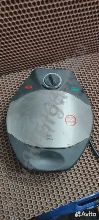 Электрическая вафельница