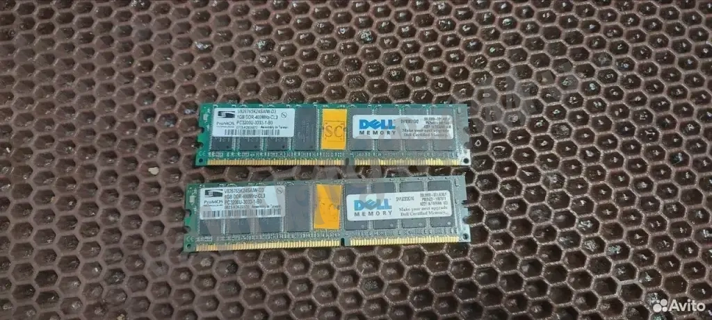 Оперативная память Dell snpj0203C/1G DDR 1024Mb
